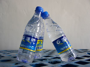 永清县鑫漌泉饮用水 瓶装水灌装与批发的专业之选